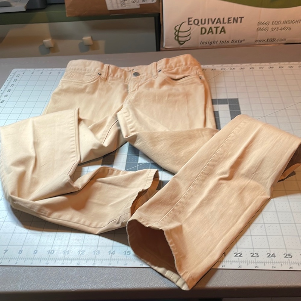 London Jean Womens Tan Size 4 (32” waist 41” Long) Cotton/Spandex